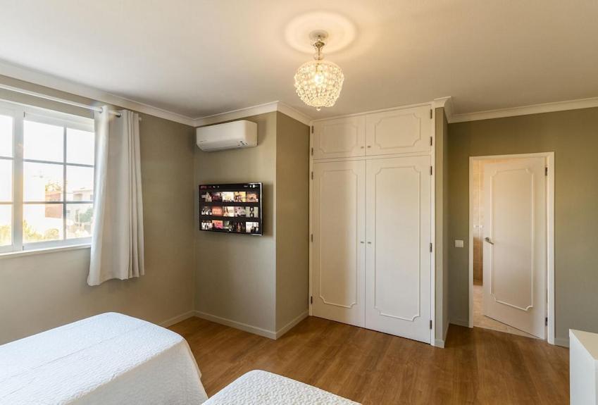 Lagos Suite Экстерьер фото